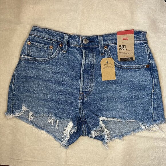 Levi's 501 Shorts - Picture 1 of 6